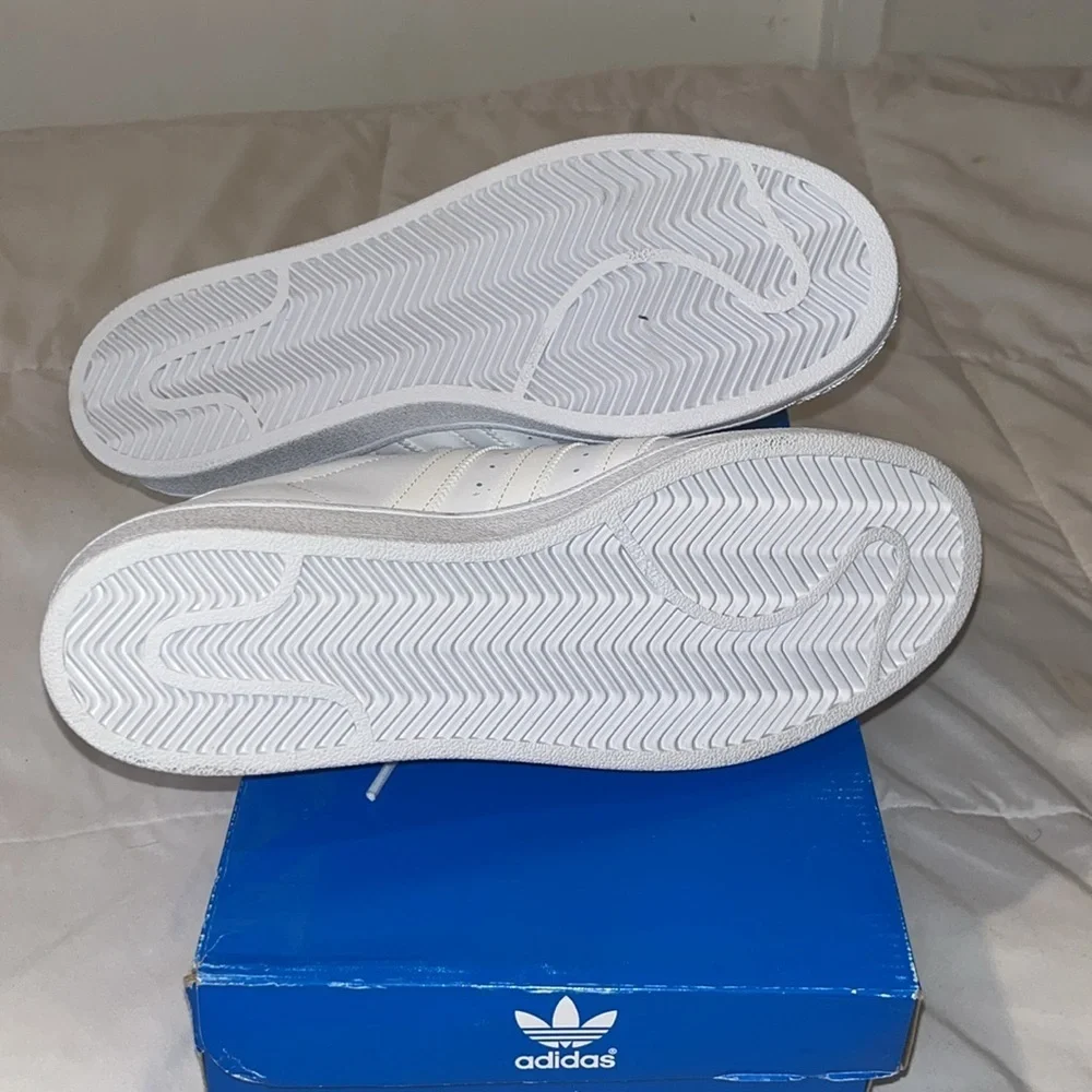 All White Adidas Superstar Shell Toe Sneakers Men's Size 9 - Picture 5 of 6